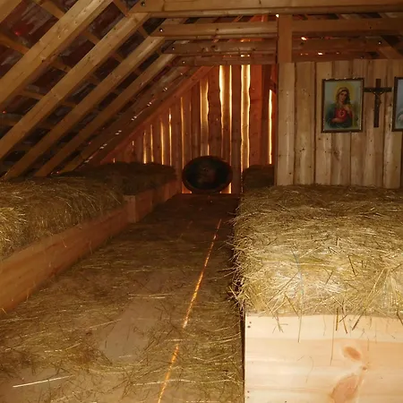 Spani Na Sene Farm stay Milesin